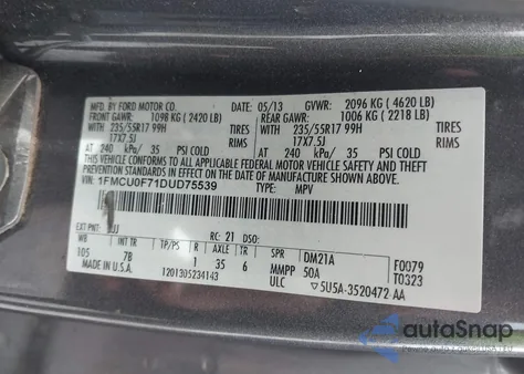 2013 Ford Escape S z USA, uszkodzony, nr VIN 1FMCU0F71DUD75539